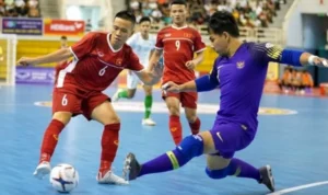 kỹ thuật bóng đá trong nhà