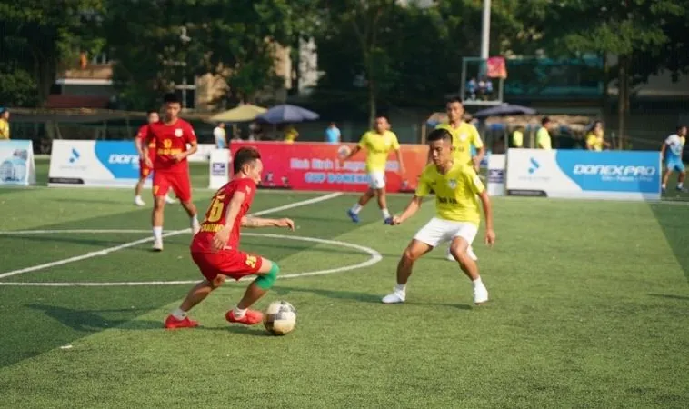 Làm Chủ Sân Đá Với Kỹ Thuật Chạy Chỗ Hoàn Hảo 2 Kỹ thuật chạy chỗ trong bóng đá